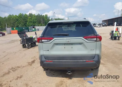 2019 Toyota Rav4 Xle Premium z USA, uszkodzony, nr VIN 2T3C1RFV2KW022212